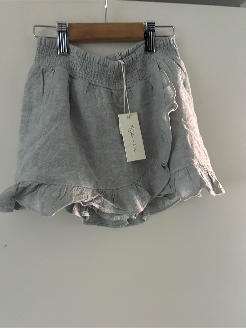 Rylee & cru Light Gray Ruffle Linen Skort size 6